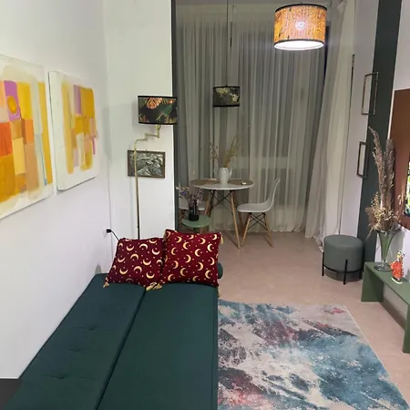 L Appartement *