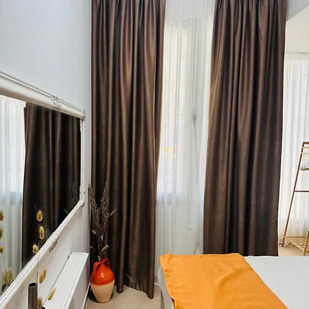 L Appartement *